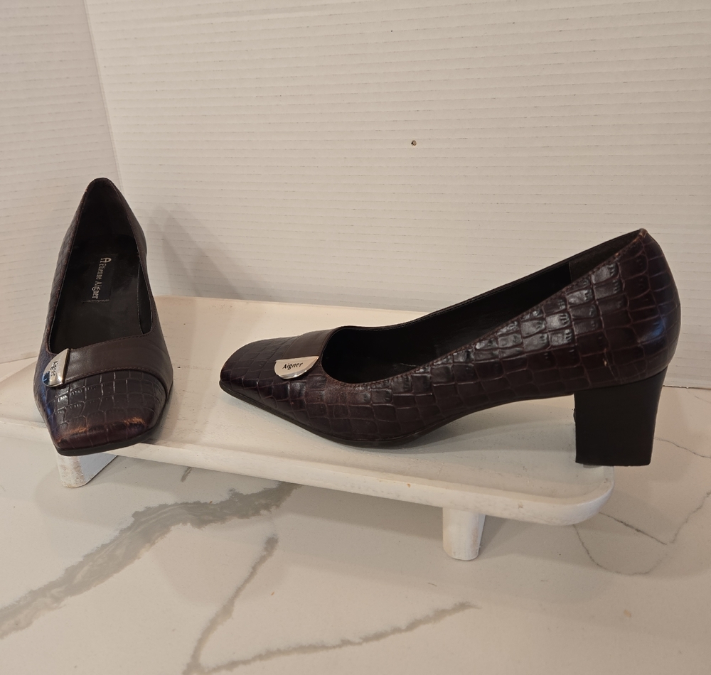 VTG Etienne Aigner Y2K Croc Embossed Leather Chunky Kitten Heel Brown 7